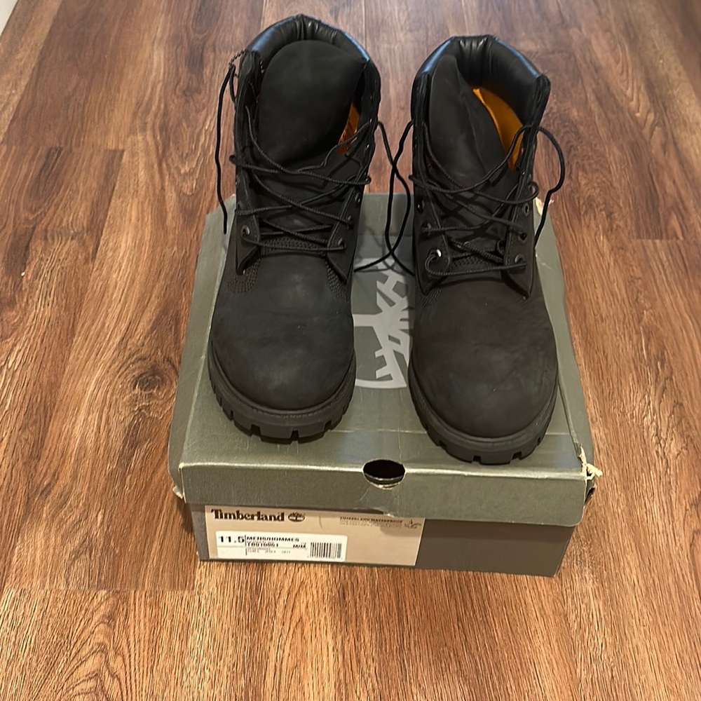 Timberland Premium 6-Inch Boots “Black Nubuck”